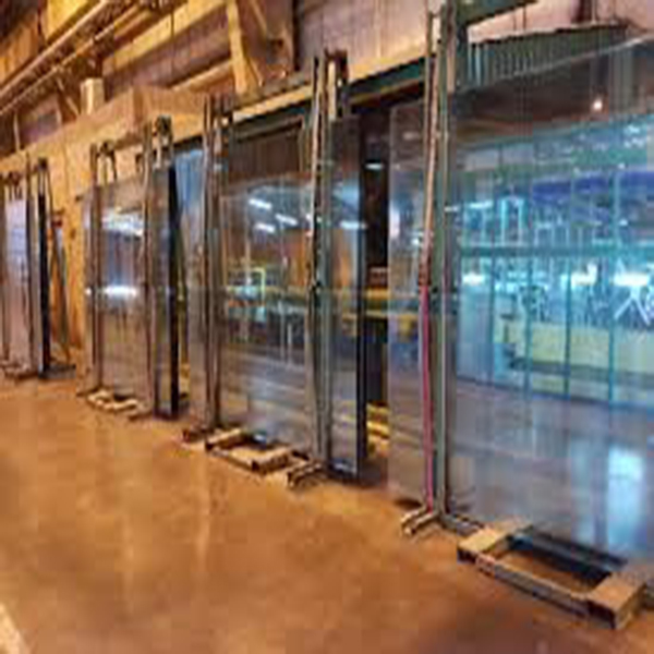 تاسیس دانشگاه علمی کاربردی صنعت شیشه در قزوین ضروری است