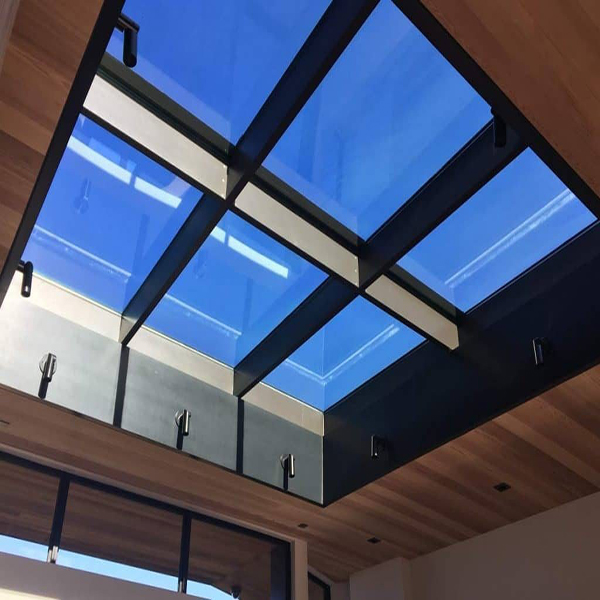نورگیر سقفی شیشه ای چیست؟